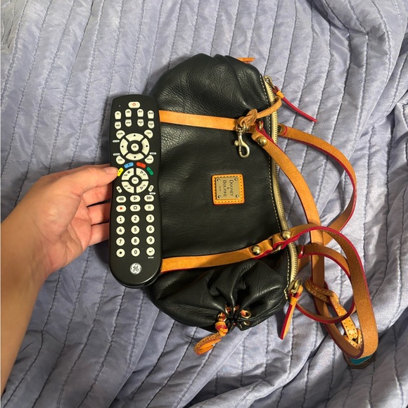 Black dooney and Burke bag - Picture 3 of 4